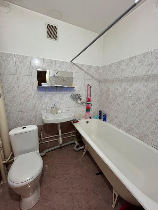 Продается 1,5- ка на Стрелке