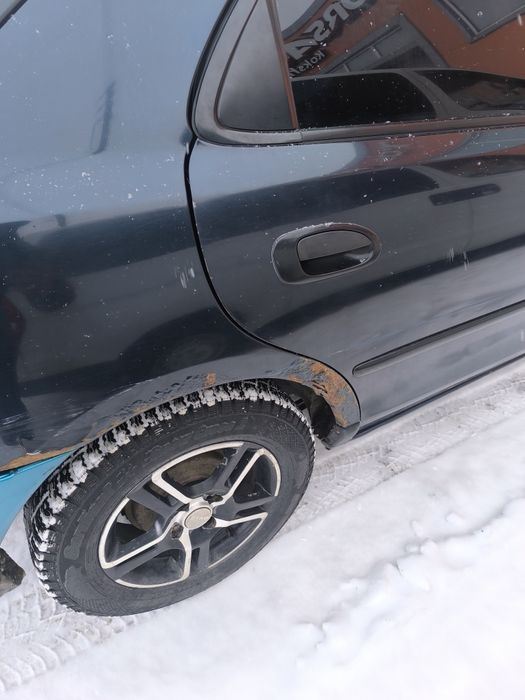 Продам машину на ходу, Mazda 323 мазда