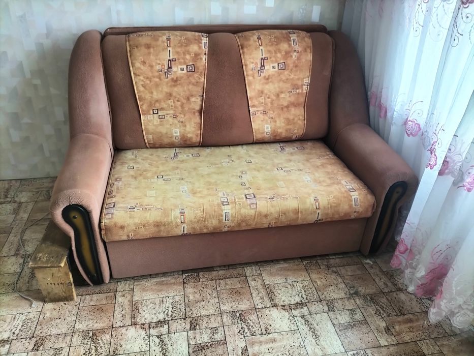 Отдам даром диван самовывоз