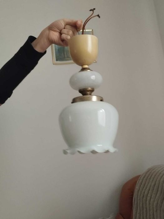 Vând lustră cu un bec. Dărmănești Suceava