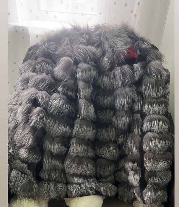 Продам верхнюю одежду