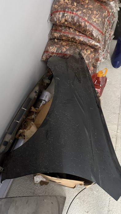 Крыло от лексус gs