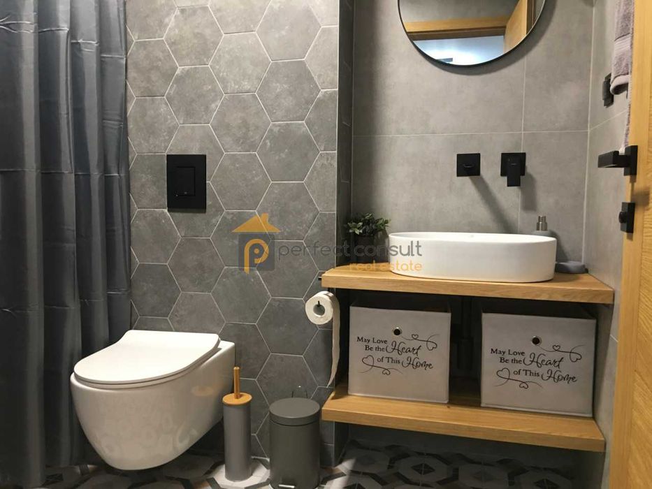 Дава се под наем Двустаен апартамент в Пловдив, Център - 80 кв.м за 550 € - Снимка #8