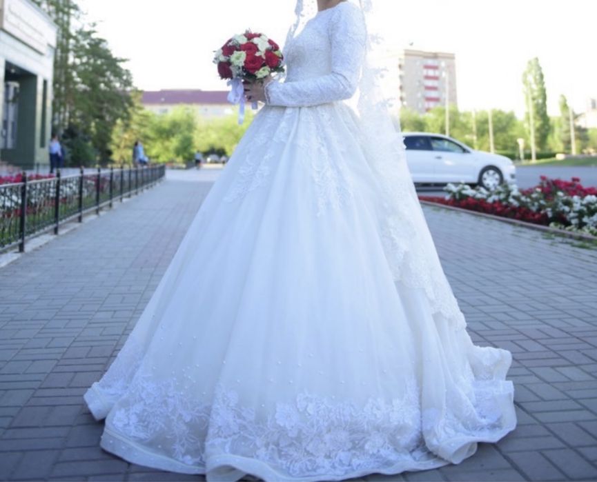 Свадебное платье