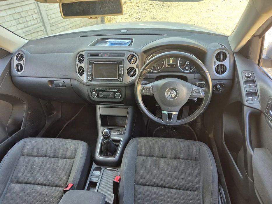bara fata/capota/trager/faruri/aripi volkswagen tiguan 2012 2.0 cffb