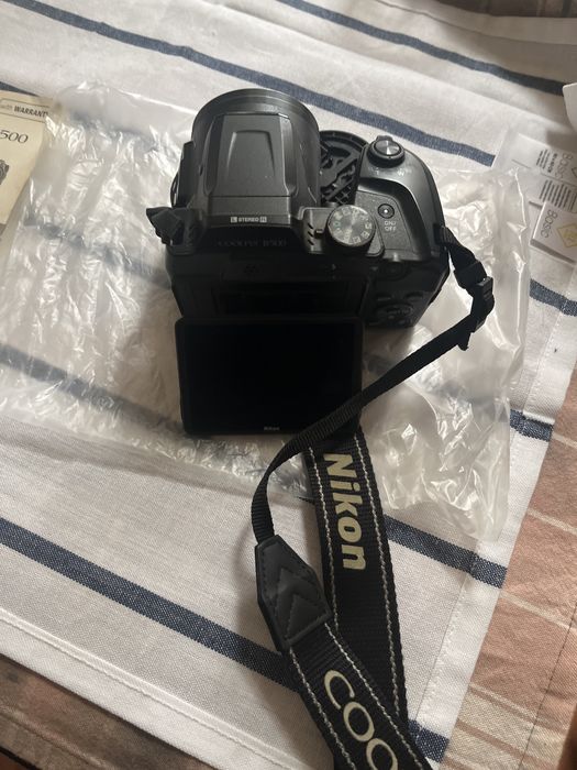 Aparat foto Nikon B500