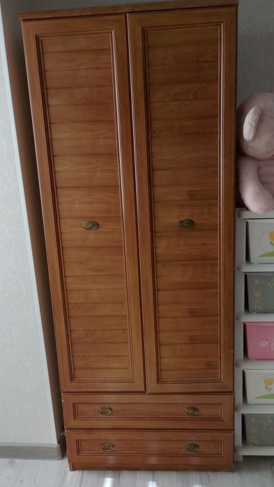 Продам шкафы в количестве 2 шт