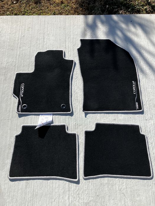 Toyota Corolla 2024 Чисто нови оригинални стелки