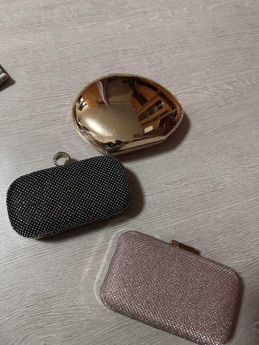 Plicuri clutch de ocazie noi