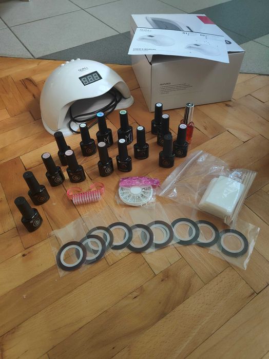 Комплект за маникюр