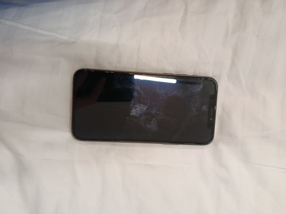 Iphone 11 pro

Телефон включается, SIM-карту види