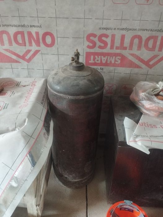 Продам газ балон и обогреватель