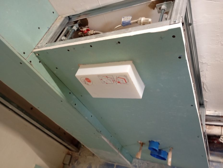 Renovări apartamente, case amenajări interioare și exterioare