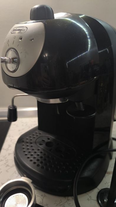 Кафе машина DeLonghi