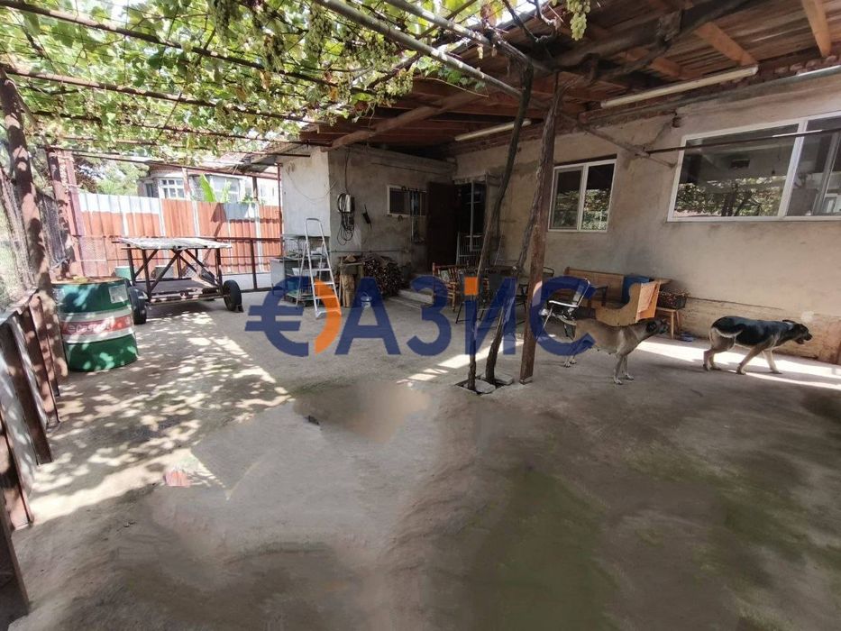 Къща с две спални на 13 км. от Карнобат, България, 55 кв. + двор 1900