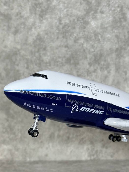 Самолет модель BOEING-747 с LED подсветкой отличный подарок Авиатору