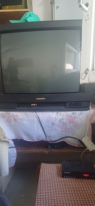 Sony telvizor 72 ekran devu telvizor72 zur kursatadi 1 donasi 250000mi