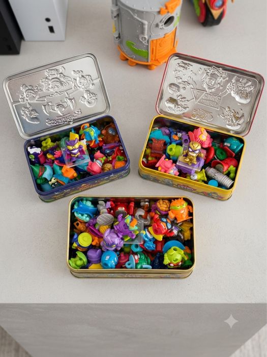 Mega Lot SuperThings / SuperZings – Baze, Vehicule & 3 Cutiuțe Metalice cu Figurini