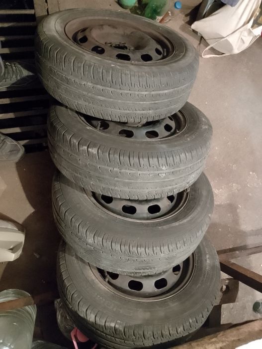 Гуми с джанти 195/65/15