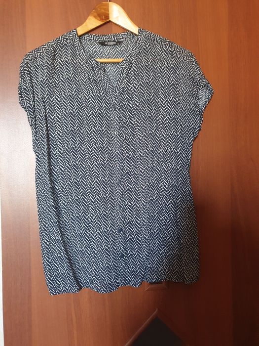 Продаются  женская одежда