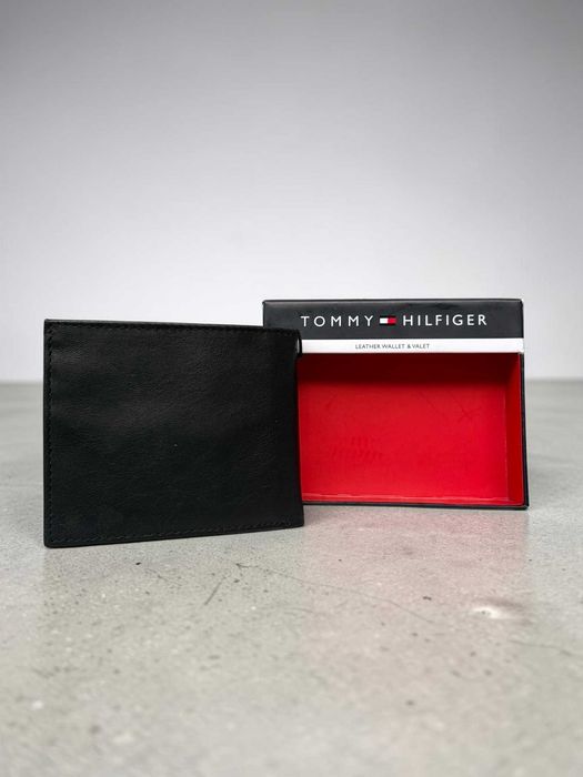 Portofel Barbati Tommy Hilfiger Negru din Piele Naturala