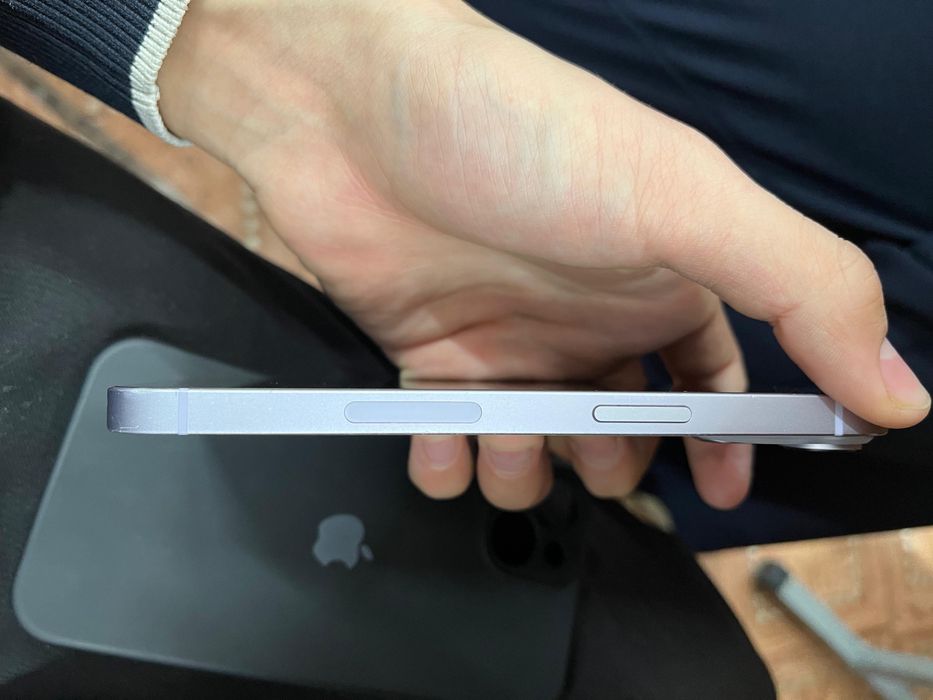 Продам Айфон 14 128гб