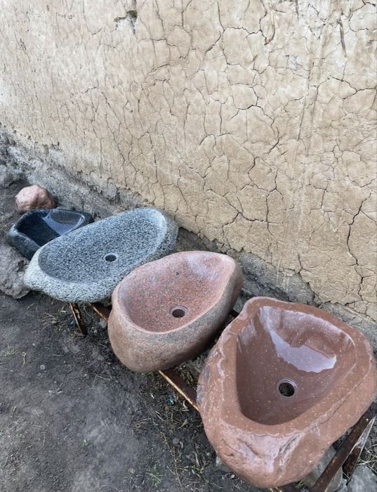 раковина из камня