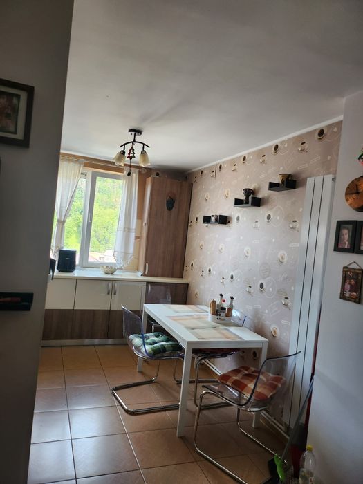 Vând ap. 3 camere central