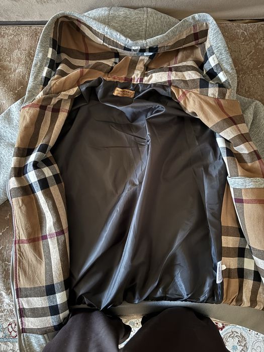 Зипка Burberry серая