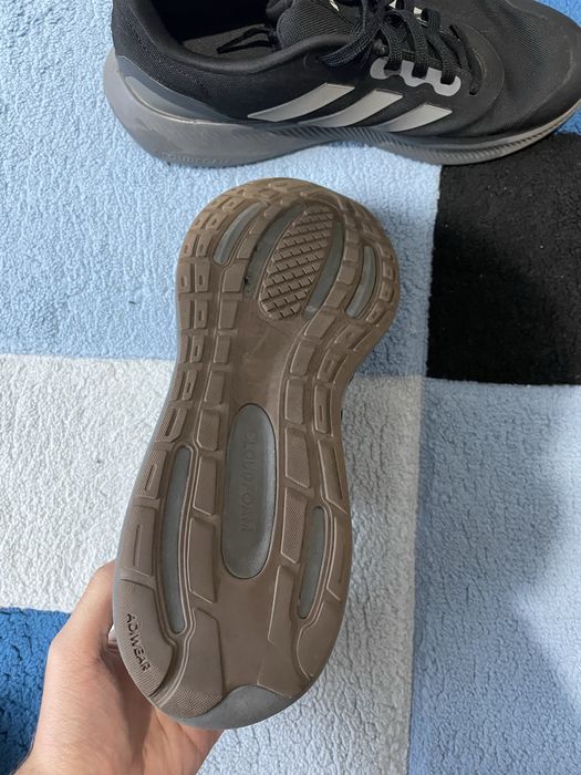 Adidasi de running adidas