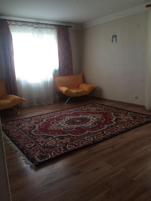 Продам 3-х ком. КВ в районе жилгородка