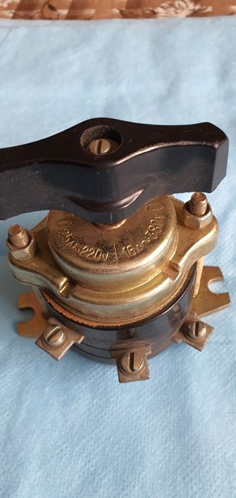 Переключатель  галетный   220v,  25А