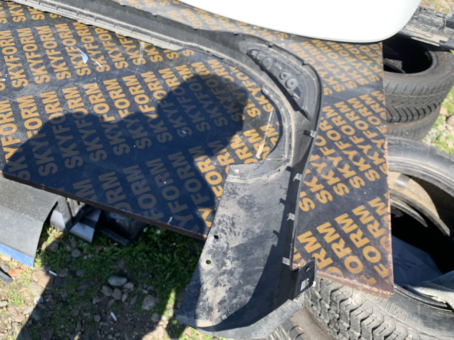 Броня Лайсна  Ford Focus MK4