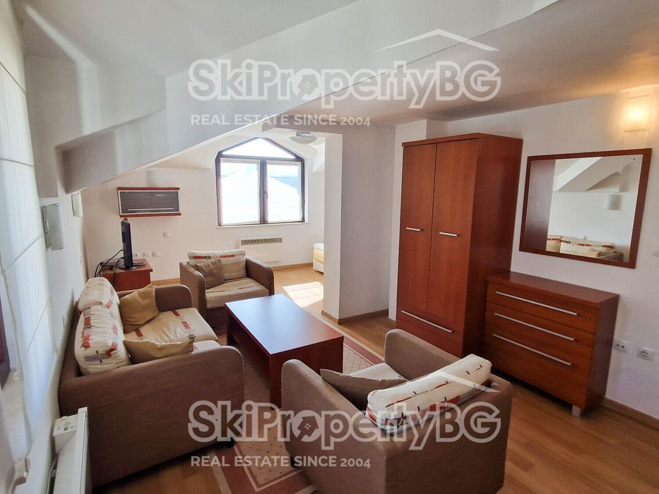 Просторно студио за продажба, на 100 м. от лифта!