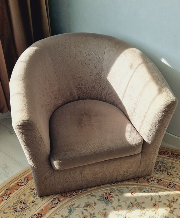 Кресло для комнаты