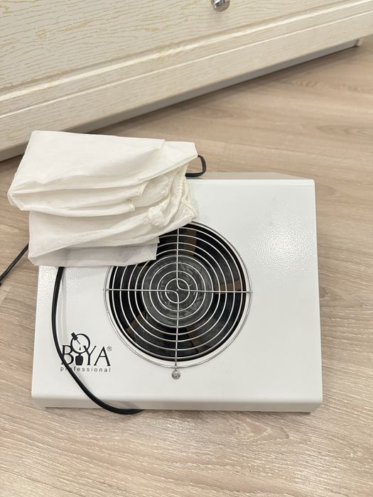 Вытяжка маникюрная фирма BOYA