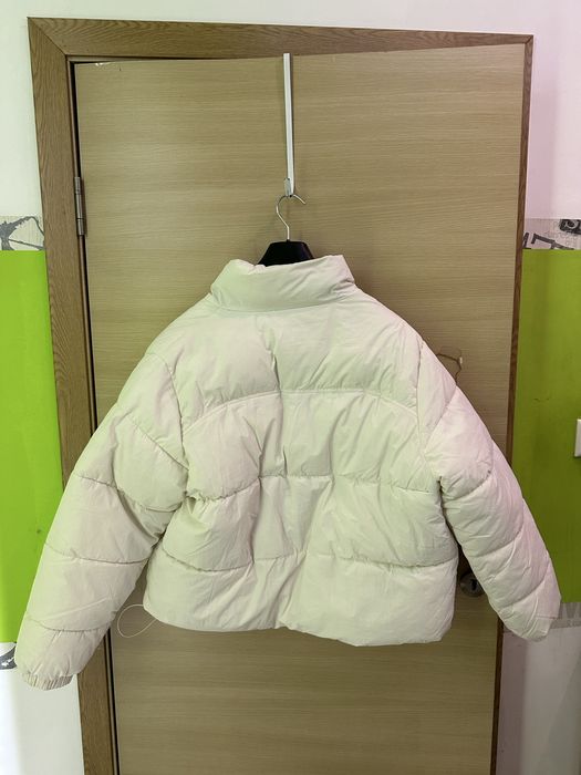 Женско яке BERSHKA