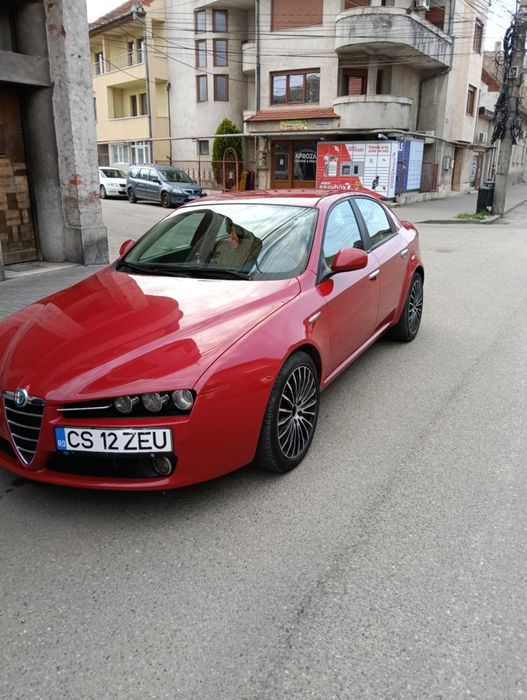 Vând alfa Romeo 159 1.9 dizal distribuție schimbata injectoare recondiționate