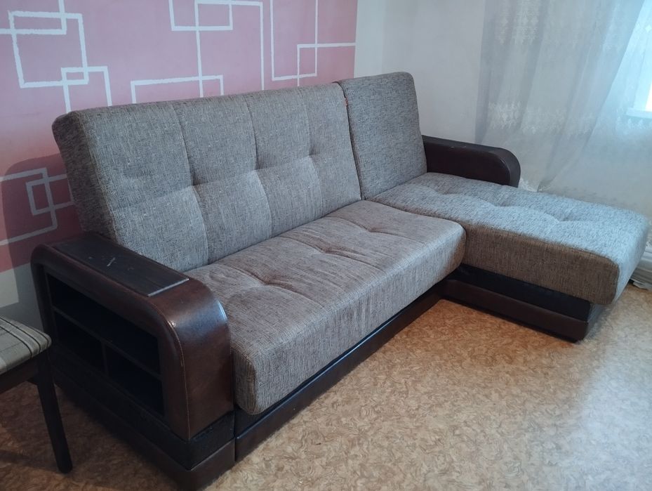 Продам угловой диван