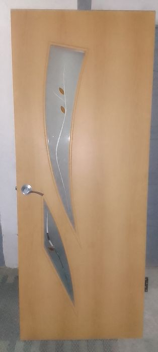 Двери межкомнатные бу