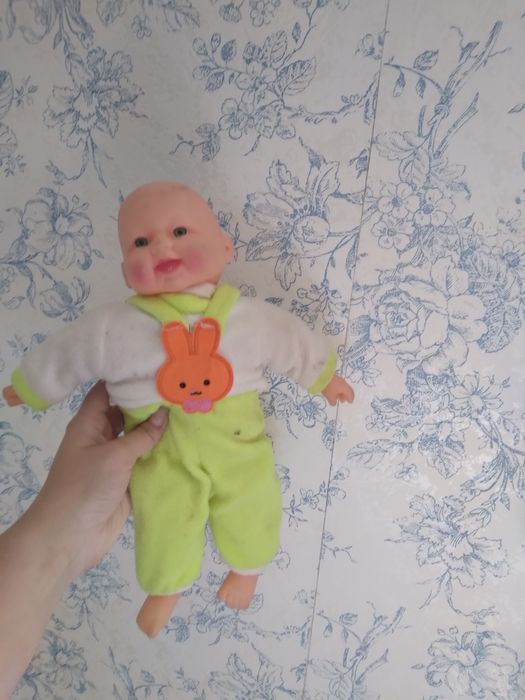 Игрушка малыш со звуком