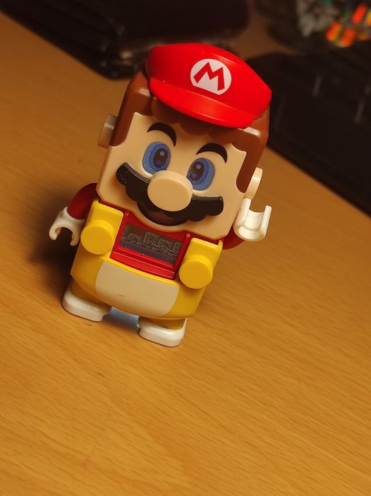 Lego mario оригинал