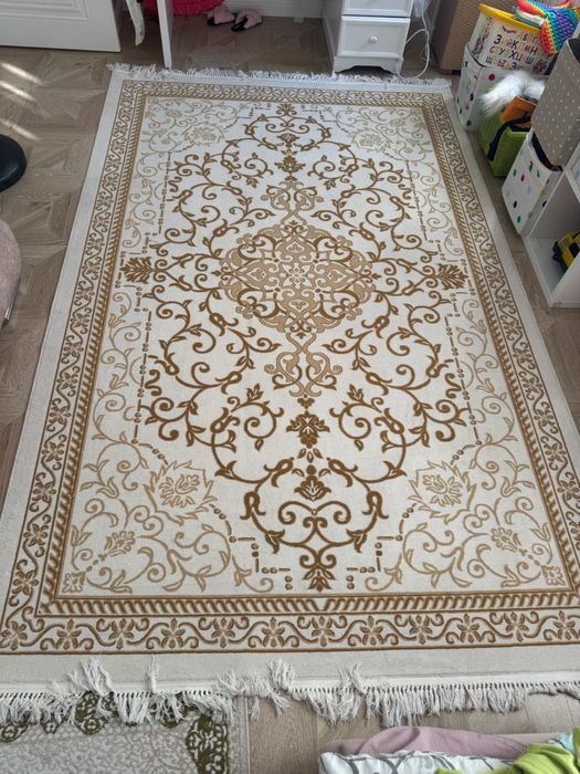 Продаю ковры, дорожки