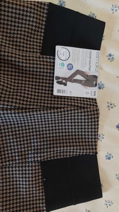Чисто нови дамски jeggings Esmara XXL – с висока талия и модел „houndstooth“