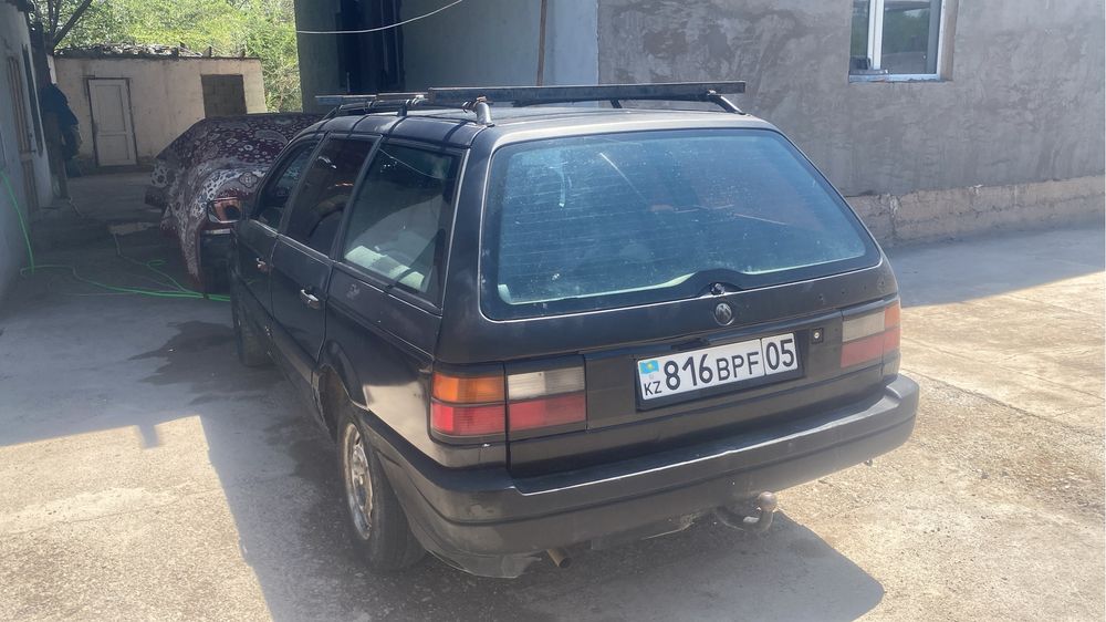 Passat b3 универсал 1.8 моно