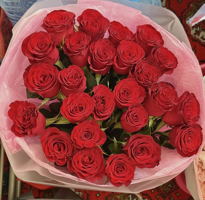 Разные виды букетов,свежие