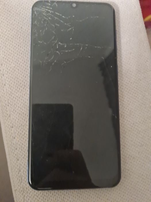 Galaxy A50 4/64 в среднем состоянии