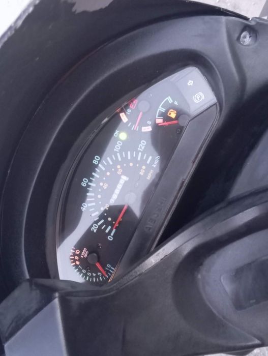 Vand scuter de 150 de  cc