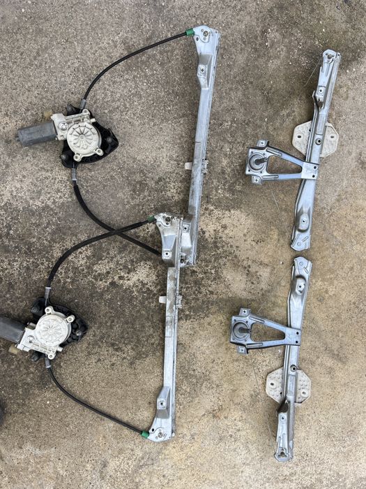 Дръжки за врати от Рено Клио /С механизъм за вдигане на прозорци