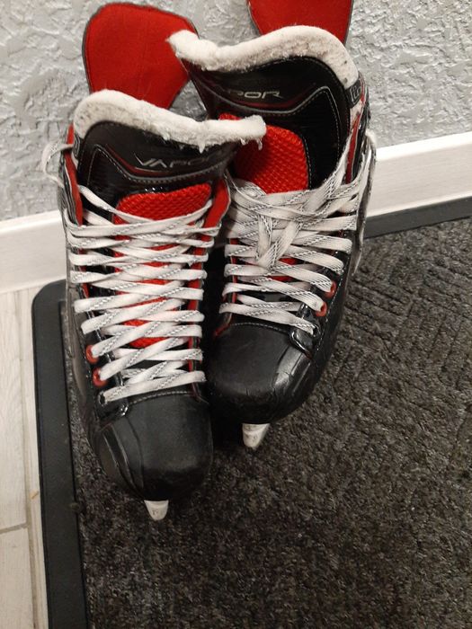 Продам коньки Bauer. Размер 6D